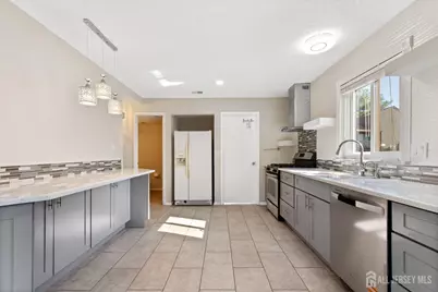 496 Westgate Drive, Edison, NJ 08820 - Photo 23