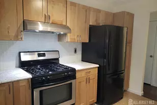 180 Tulip Ln, Freehold Township, NJ 07728 - Photo 5