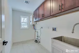 7 Vale St, Edison, NJ 08817 - Photo 37