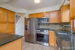 32 Lincoln Ave, Colonia, NJ 07067 - Photo 5