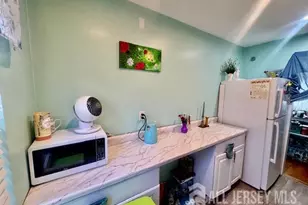 88 Fox Rd, Edison, NJ 08817 - Photo 11