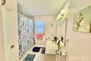 88 Fox Rd, Edison, NJ 08817 - Photo 13