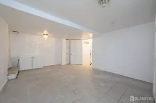 661 Kennedy Blvd, Bayonne, NJ 07002 - Photo 21