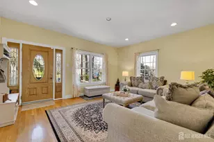 29 Tower Rd, Edison, NJ 08820 - Photo 5