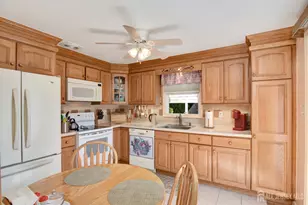 16 Cheesequake Rd, Sayreville, NJ 08872 - Photo 19