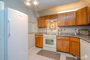 88 Crabapple Ln, Franklin Township, NJ 08823 - Photo 7