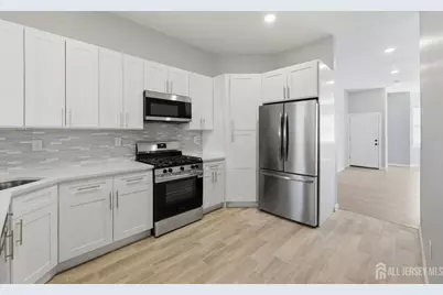 327 S Orange Avenue S #1, Newark, NJ 07103 - Photo 5