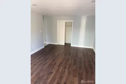 1008 Hidden Village Drive, Perth Amboy, NJ 08861 - Photo 7