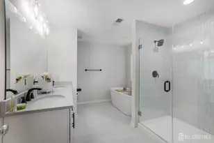 56 Philo Blvd, Edison, NJ 08837 - Photo 21