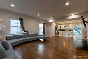 55 Walnut St, Edison, NJ 08817 - Photo 11