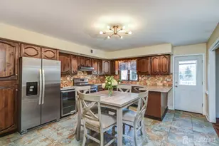 94 McCutcheon Ave, Sayreville, NJ 08872 - Photo 5