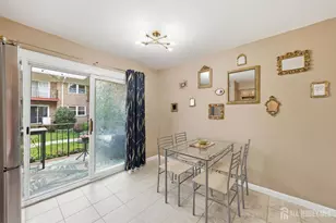 187 Evergreen Rd, Edison, NJ 08837 - Photo 7