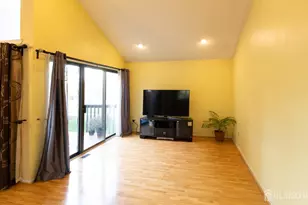 251 Sayre Dr, Plainsboro Township, NJ 08540 - Photo 13