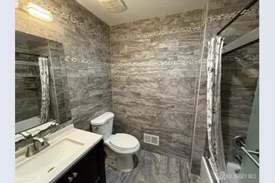 61 Brighton Way, North Brunswick Township, NJ 08902 - Photo 11