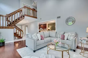 138 Oakmont Ct, Edison, NJ 08820 - Photo 9