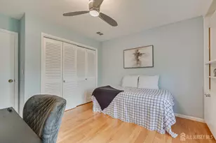 138 Oakmont Ct, Edison, NJ 08820 - Photo 27