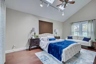 138 Oakmont Ct, Edison, NJ 08820 - Photo 17