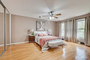138 Oakmont Ct, Edison, NJ 08820 - Photo 21