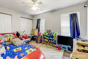 19 W Byrnes Ln, Sayreville, NJ 08872 - Photo 17