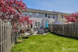 19 W Byrnes Ln, Sayreville, NJ 08872 - Photo 25