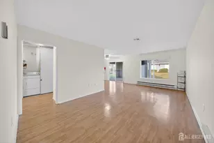 487A Grandin Rd, Monroe Township, NJ 08831 - Photo 3