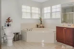 22 Ginger Dr, Edison, NJ 08837 - Photo 17