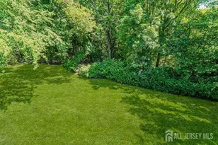 18 Wedgewood Ct, East Brunswick Township, NJ 08816 - Photo 7