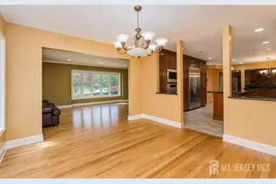 18 Wedgewood Court, East Brunswick Township, NJ 08816 - Photo 11