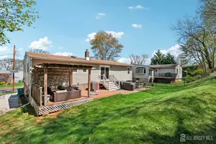 37 Merker Dr, Edison, NJ 08837 - Photo 25