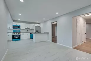 203 Canterbury Ct, East Windsor Township, NJ 08520 - Photo 9