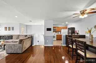 123 Chariot Ct, Piscataway Township, NJ 08854 - Photo 5