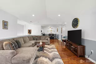 123 Chariot Ct, Piscataway Township, NJ 08854 - Photo 7