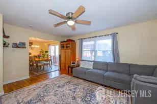 8 Sherbone Pl, Sayreville, NJ 08872 - Photo 7