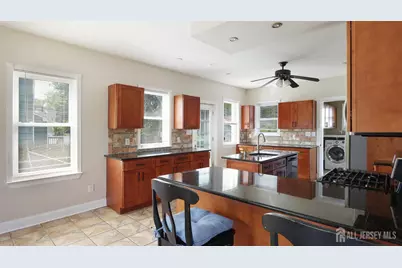 260 S Washington Avenue, Dunellen, NJ 08812 - Photo 11
