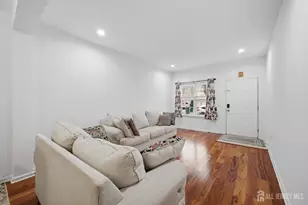 4 Masters Blvd, Piscataway Township, NJ 08854 - Photo 3