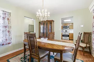 363 Cotswold Pl, Franklin Township, NJ 08873 - Photo 7