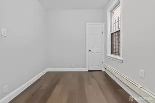 126 Wade St, Jersey City, NJ 07305 - Photo 15