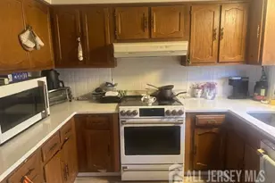 364 Old Nassau Rd, Monroe Township, NJ 08831 - Photo 5