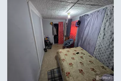 8 Prospect Street, New Brunswick, NJ 08901 - Photo 17