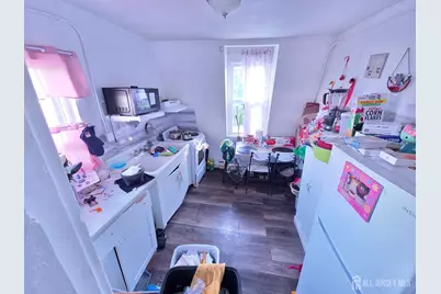 8 Prospect Street, New Brunswick, NJ 08901 - Photo 15