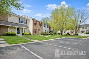 301 Palombi Ct, East Brunswick Township, NJ 08816 - Photo 13