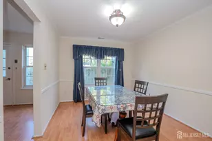 4 Pond View Dr, Plainsboro Township, NJ 08536 - Photo 9