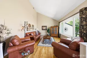 96 Drake Pl, Colonia, NJ 07067 - Photo 3