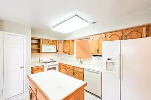1H Rutland Ln, Monroe Township, NJ 08831 - Photo 7