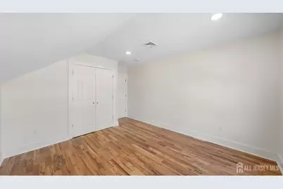 77 Green Brook Road, Middlesex, NJ 08846 - Photo 15