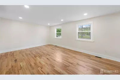 [Address not provided], Middlesex, NJ 08846 - Photo 7