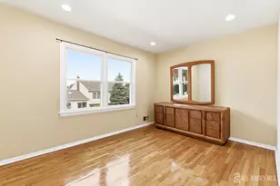 7 Oberlin Ct, Edison, NJ 08820 - Photo 27