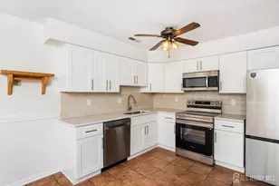 41 Tennyson Dr, Plainsboro Township, NJ 08536 - Photo 9