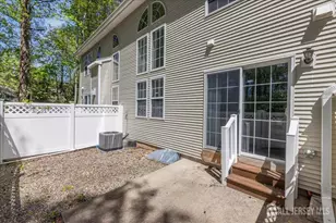 302 Wellington Park Dr, South Brunswick Township, NJ 08540 - Photo 25