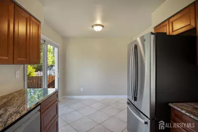 4 Visco Drive, Edison, NJ 08820 - Photo 7